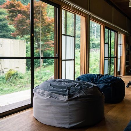 山の中の一棟貸切宿 五番地 Nambu (Yamanashi) Luaran gambar